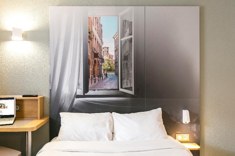 B&B Hotel Toulouse Cite De L'Espace Mouchotte Exteriör bild